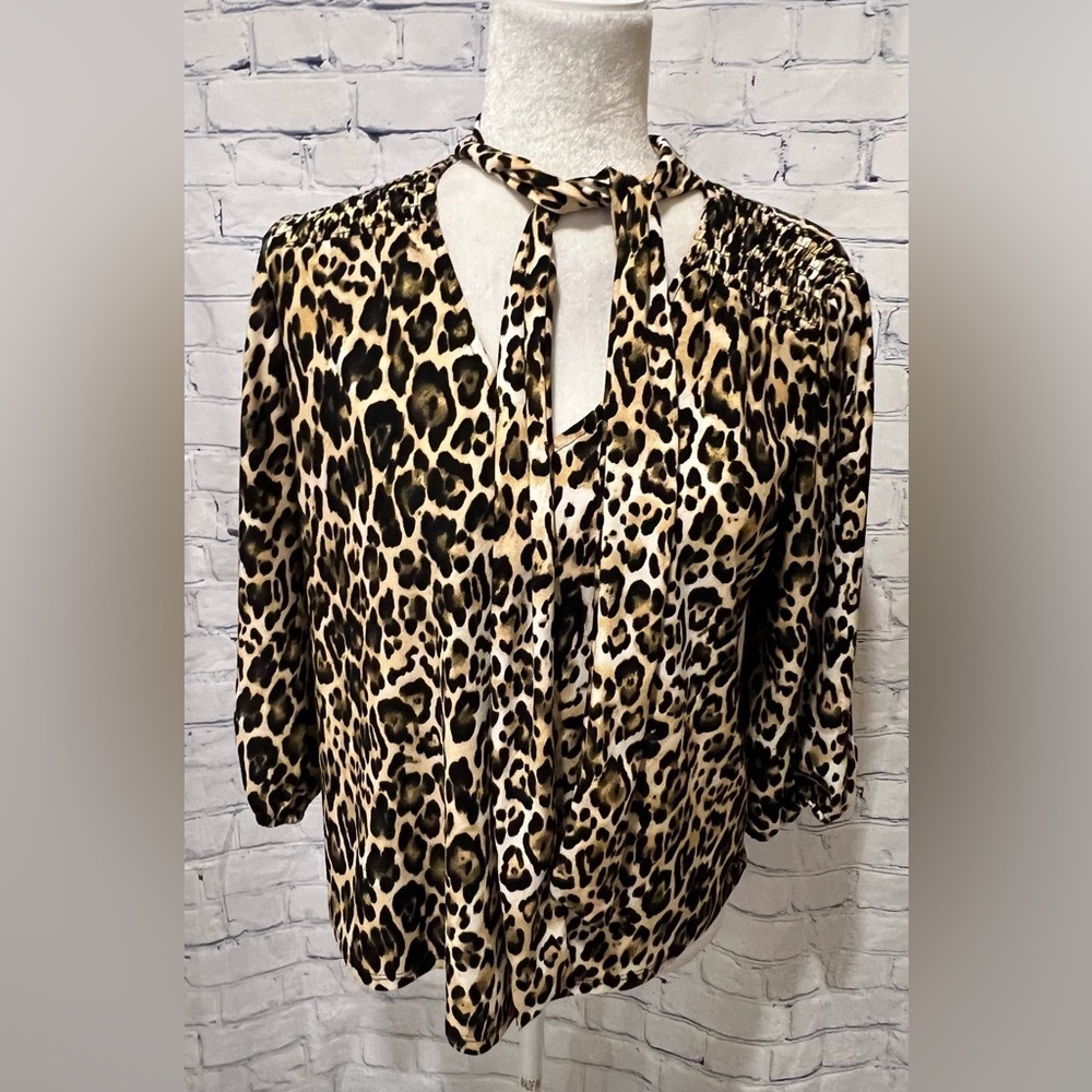 AUW Leopard print Long Sleeve blouse Size Small